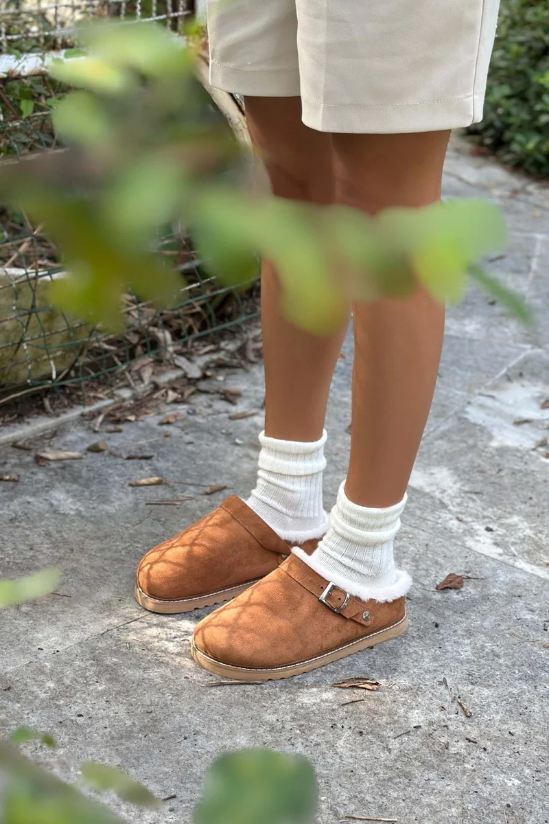 Hazel Fur Lined Winter Clog in orange